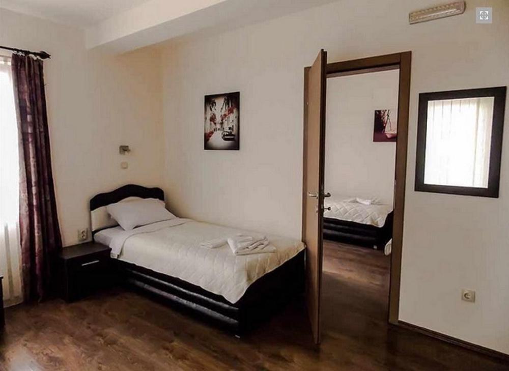 Guesthouse Vila Dnd นิชกา บานยา ภายนอก รูปภาพ