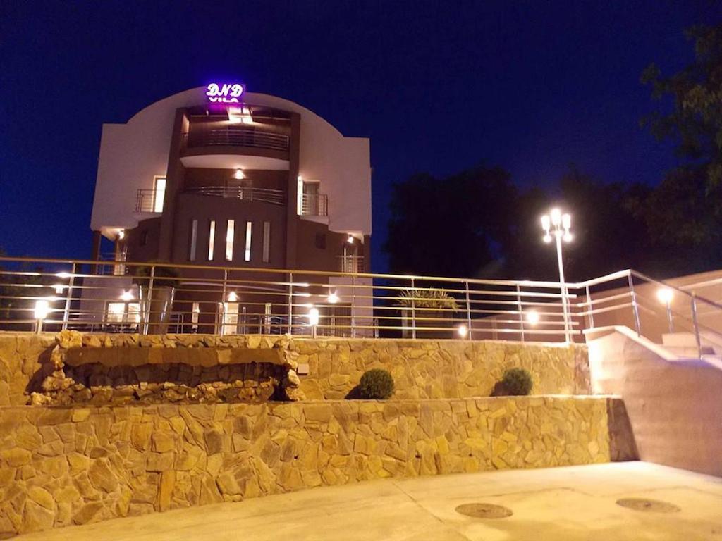 Guesthouse Vila Dnd นิชกา บานยา ภายนอก รูปภาพ